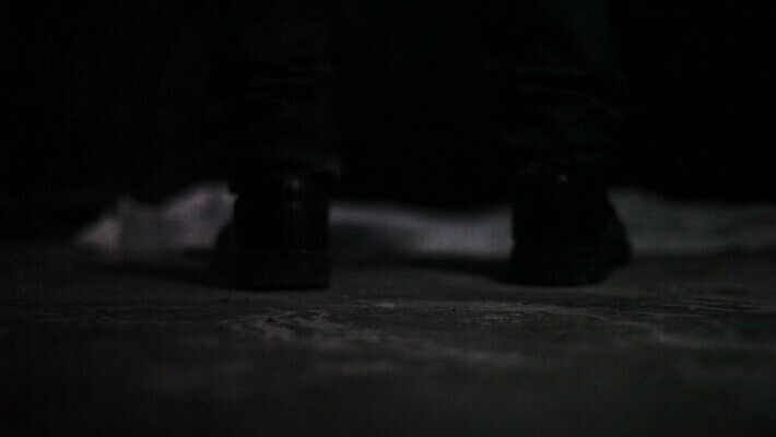 남자 벽 여행 백그라운드 건축양식 주택 실내 사람 사람없음 야외 건물 목재 10대 문 검은색 어둠 방 바위 흰색 막대기 역사 유령 야간 신비 무서움 버리기 대문 반대 내추럴 나쁜 그런지 옛날 호러 오싹 비어있는 MOV 해외동영상 클립영상 자연요소 나무 건축물 건축 감정 컬러 컨셉 재료 모션 청소년 내부 돌_바위 공포 동영상 파일형식