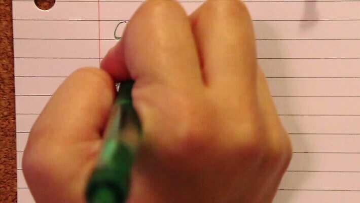 손 종이 백그라운드 컨셉 비즈니스 손가락 성공 사람 초록색 상자 사무실 펜 시험 흰색 업무 선택 투표 옵션 서식 문서 설문지 체크리스트 목차 MP4 해외동영상 클립영상 교육 컬러 신체부위 필기구 작업 선거 동영상 파일형식