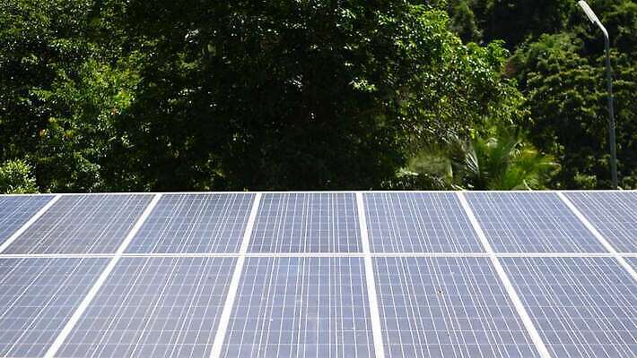 식물 산업 지구 백그라운드 자연 미래 세포 잔디 사람없음 초록색 글로벌 태양 반사 환경 맑음 힘 재활용 장비 발전기 에너지 과학기술 시골 판넬 보호 생태계 순환 하이테크 시스템 자원 혁명 무료 생태학 수집가 전압 공급 4K MP4 해외동영상 클립영상 자연요소 직업 교육 컬러 컨셉 모션 날씨 기술 발전소 친환경 동영상 파일형식