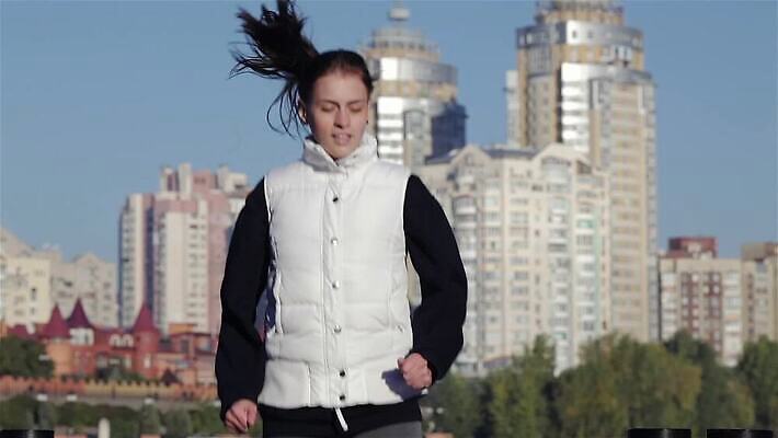 백인 라이프스타일 커플 공원 여자 남자 행복 스포츠 2 함께함 건강 한명 성인 야외 파란색 친구 달리기 조깅 운동 도시 그룹 연습 마라톤 달리기선수 주자 MP4 해외동영상 클립영상 서양인 1 공공시설 감정 컬러 컨셉 관계 모션 사람 경기 생활 육상스포츠 육상선수 동영상 파일형식