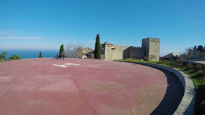 나무 전통 공원 유럽 기독교 종교 건축양식 자연 산 파노라마 사람없음 야외 건물 세계 교회 영혼 재산 고독 그리스 수도원 그리스인 랜드마크 발칸반도 복잡 수녀원 숭배 옛날 평야 메테오라 4K MP4 해외동영상 클립영상 서양인 식물 건축물 공공시설 건축 감정 나라 컨셉 종교건축 촬영기법 금융 세계문화유산 생태계 동영상 파일형식