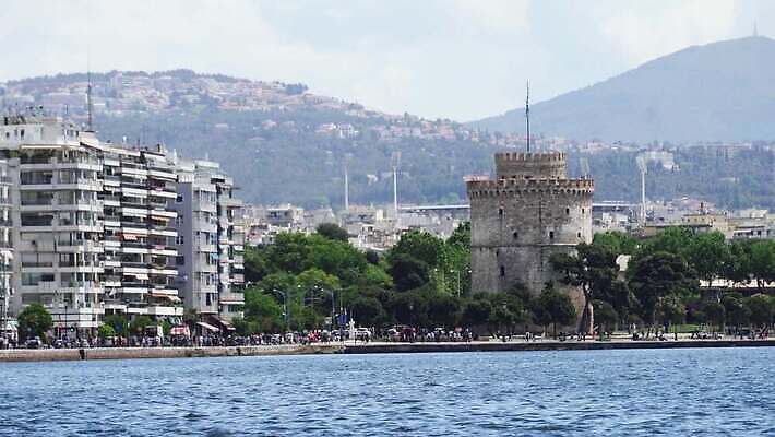 응시 유럽 벽 여행 건축양식 유물 파노라마 사람없음 건물 파란색 탑 바위 흰색 깃발 도시 원형 성 방어 수비 역사 중앙 왕 그리스 박물관 시력 그리스인 천연기념물 랜드마크 발칸반도 비잔틴 옛날 왕국 4K MP4 해외동영상 클립영상 도형 서양인 전통 건축물 시선 건축 나라 컬러 모션 촬영기법 어류 돌_바위 동영상 제국 파일형식