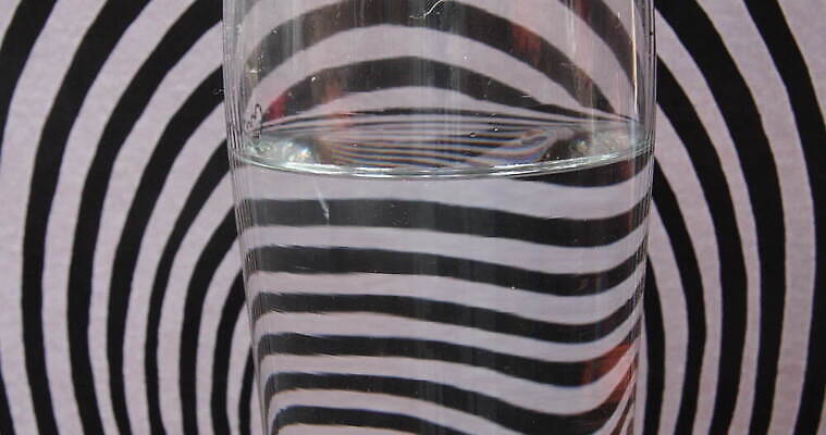 건축물 패턴 모션 상상 유리 추상 사람없음 그래픽 물 컬러풀 줄무늬 수학 확대 질감 기하학 물리학 왜곡 혼란 광학 4K MOV 해외동영상 클립영상 자연요소 교육 건축 컬러 컨셉 무늬 교과목 재질 동영상 물리 파일형식