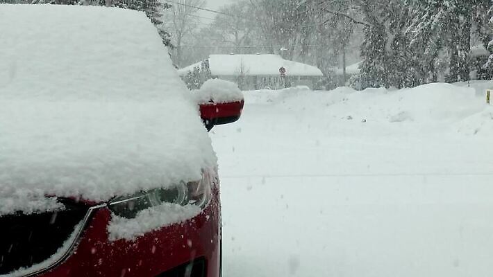 계절 공원 도로 조각 겨울 교통시설 자동차 자연 유리 바람 날씨 거리 주택 사람없음 야외 환경 냉동 얼음 추위 덮개 흰색 도시 주차 지역 폭풍 타운 눈보라 축적 심각 엘리먼트 폭설 MP4 해외동영상 클립영상 자연요소 공공시설 길 육상교통 컬러 교통 컨셉 재질 눈_날씨 건물 뚜껑 자연재해 시설 생태계 동영상 파일형식