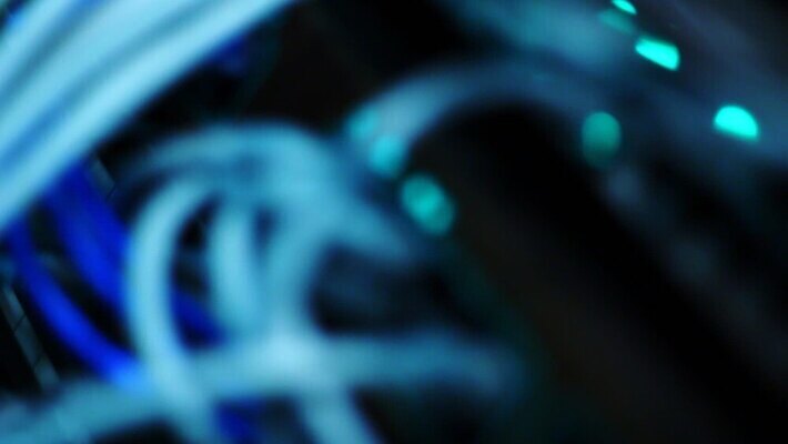 디자인 산업 과학 인터넷 통신 부분 기술 사람없음 빛 컴퓨터 자료 어둠 장비 정보 그물 네트워크 플러그 코드 전기에너지 연결 접속 속도 전자 철사 섬유 스위치 랜 서버 신발장 하드웨어 네트워킹 MOV 해외동영상 클립영상 전자제품 에너지 직물 동영상 파일형식