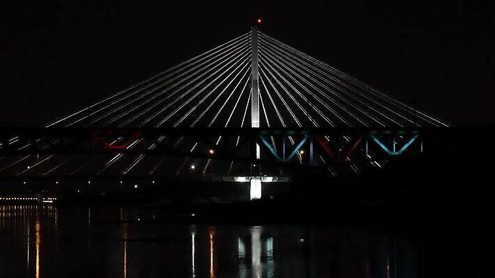 사람없음 강 기차 야간 폴란드 선로 바르샤바 MP4 해외동영상 클립영상 자연요소 유럽 육상교통 대중교통 동영상 파일형식