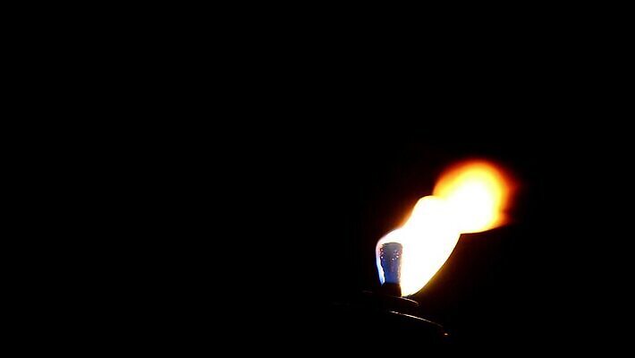 디자인 컬러 백그라운드 컨셉 패턴 오렌지 모션 검은배경 불 추상 불꽃 아이디어 사람없음 빨간색 빛 노란색 검은색 어둠 힘 에너지 뜨거움 야간 위험 화재 가스 온도 동영상 연소 광 방화벽 MOV 해외동영상 클립영상 자연요소 무늬 과일 사건 파일형식