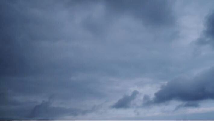 구름 모션 하늘 바람 날씨 추상 그림자 사람없음 야외 파란색 빛 햇빛 환경 검은색 어둠 회색 가을 시간 분위기 위험 속도 질감 장면 폭풍 천국 무거움 흐림 나쁜 뇌우 생태학 적란운 폭풍우 4K 타임랩스 MOV 해외동영상 클립영상 자연요소 계절 교육 컬러 컨셉 무늬 촬영기법 태양 비_날씨 무게 자연재해 동영상 파일형식 구름_자연