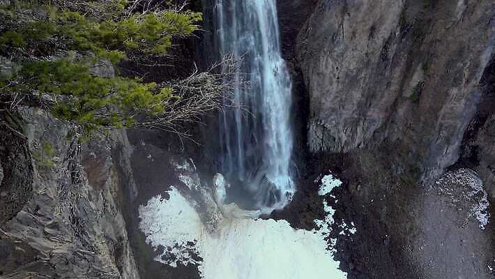나무 자연 산 사람없음 야외 물 강 골짜기 폭포 흐름 신선 개울 숲 삼림지대 워싱턴 전국 지질학 로키산맥 4K MP4 해외동영상 클립영상 자연요소 식물 교육 컨셉 미국 생태계 동영상 파일형식