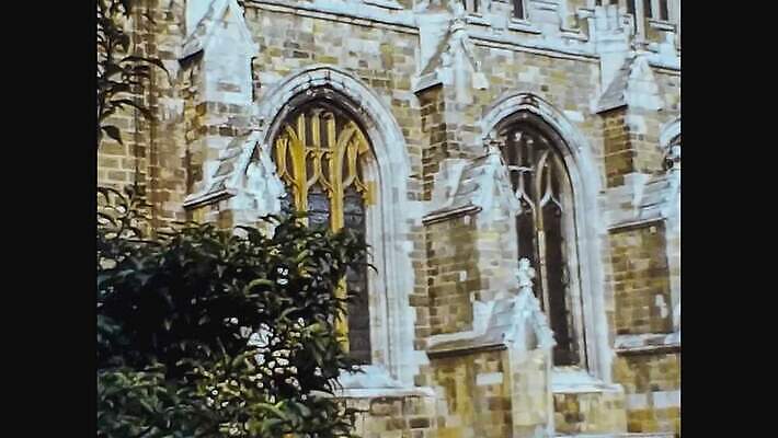 외관 유럽 기독교 종교 건축양식 영국 잉글랜드 사람없음 야외 건물 세로 성당 교회 골동품 바위 도시 거친 영혼 중세 역사 클래식 도서관 요크셔테리어 필름 영화 향수 문서 복고 영사기 동영상 구식 랜드마크 보관소 아마추어 옛날 4K MOV 해외동영상 클립영상 건축물 교육 건축 나라 컨셉 종교건축 문화예술 화장품 돌_바위 테리어 저장 파일형식