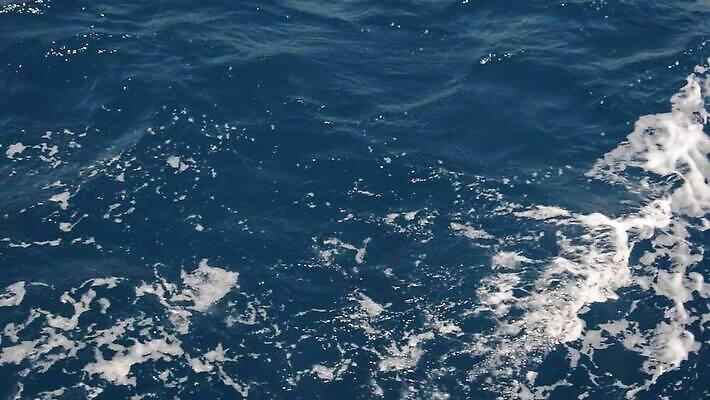 물결 바다 하늘색 백그라운드 자연 사람없음 야외 초록색 물 파란색 빛 환경 거품 습기 젖음 신선 액체 수분 지중해 질감 웨이브 에메랄드 터키석 MOV 해외동영상 클립영상 자연요소 컬러 보석 생태계 동영상 파일형식