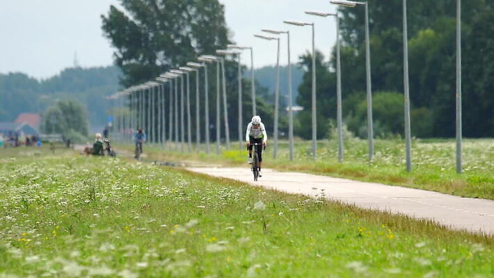 교통시설 하늘 비행기 사람없음 공항 항공 시작 출발 상업 제트기 승객 엔진 암스테르담 대패 항공사 지상주행 MOV 해외동영상 클립영상 산업 교통 컨셉 항공교통 대중교통 네덜란드 시설 동영상 파일형식