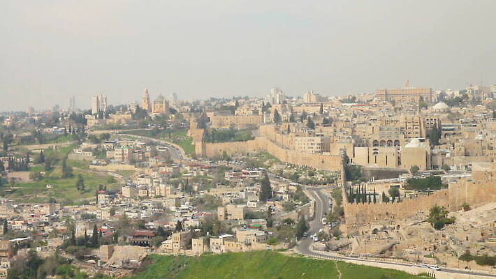 전통 문화 벽 여행 백그라운드 중동 건축양식 지붕 산 주택 안테나 협상 풍경 사람없음 야외 건물 교회 마을 도시 역사 위험 가난 옥상 지중해 언덕 문제 타운 이웃 구시가지 랜드마크 빈민가 아랍어 예루살렘 옛날 이스라엘 팔레스타인 혼란 MOV 해외동영상 클립영상 건축물 건축 나라 바다 컨셉 비즈니스 통신 종교건축 동영상 서아시아 파일형식