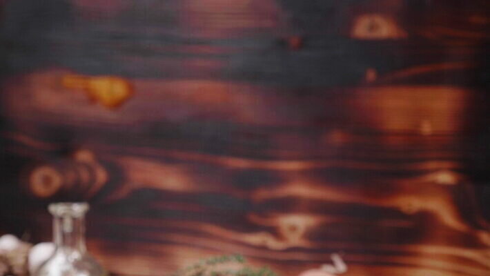 동물 접시 잡화 음식 조각 백그라운드 다이어트 채소 양파 건강 마늘 육류 돼지고기 스테이크 요리 비프스테이크 사람없음 빨간색 주방 식당 식사 당근 소고기 신선 혈액 그릴 바비큐 자르기 날것 슬라이스 후추 로즈메리 내추럴 단백질 식용 4K MOV 해외동영상 클립영상 식기 컬러 식재료 모션 주방용품 뿌리채소 서양음식 상점 허브 향신료 동영상 영양소 파일형식