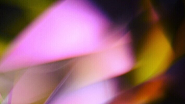 백그라운드 무지개 추상 사람없음 컬러풀 뷰티 고급 닫기 매끈함 크리스탈 보석 수집 질감 에메랄드 다이아몬드 루비 사파이어 스펙트럼 프리즘 MOV 해외동영상 클립영상 자연요소 컬러 컨셉 무늬 모션 감각 광석 동영상 광학기기 파일형식