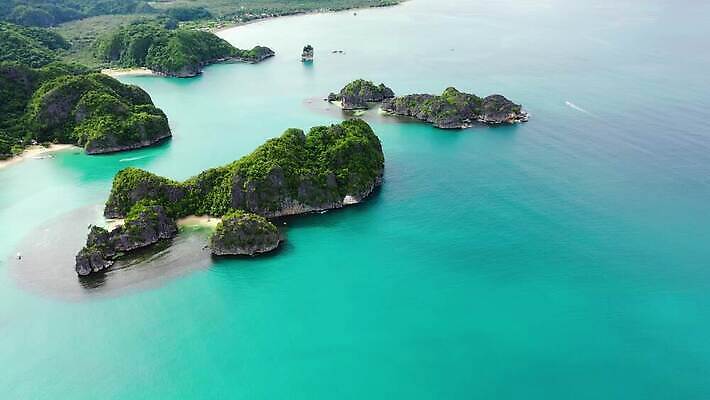 나무 아시아 모래 바다 섬 여행 백그라운드 자연 휴가 휴식 안테나 손바닥 해변 사람없음 초록색 물 파란색 하이앵글 모래사장 야자수 햇빛 여행객 맑음 만 산호초 숲 언덕 휴양지 암초 석호 항공촬영 석회암 이국적 조감도 터키석 4K MOV 해외동영상 클립영상 자연요소 식물 손 나라 뷰포인트 컬러 컨셉 통신 날씨 사람 태양 장소 암석 수중식물 보석 생태계 동영상 파일형식