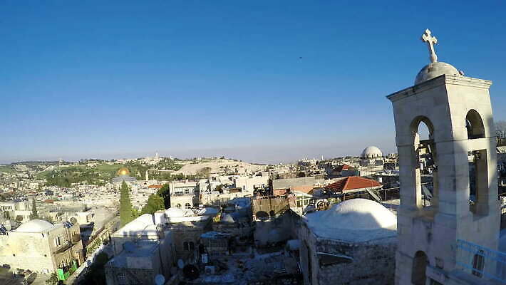 벽 여행 컨셉 중동 건축양식 산 거리 주택 아이디어 파노라마 사람없음 건물 도시풍경 무덤 도시 시간 사찰 영혼 역사 이슬람교 모스크 과거 장면 타운 스카이라인 구역 랜드마크 숭배 예루살렘 옛날 유태교 이스라엘 팔레스타인 4K MOV 해외동영상 클립영상 건축물 건축 나라 종교 종교건축 촬영기법 풍경 동영상 서아시아 파일형식