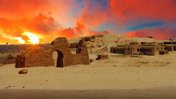 나무 구름 모래 여행 중동 자연 하늘 건조 파노라마 이집트 풍경 사람없음 야외 가로 여름 파란색 컬러풀 태양 사막 바위 역사 파편 필름 질감 천연기념물 내추럴 랜드마크 옛날 지질학 MOV 해외동영상 클립영상 자연요소 식물 계절 교육 나라 컬러 아프리카 촬영기법 돌_바위 생태계 동영상 파일형식