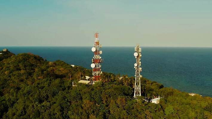 나무 식물 산업 인터넷 통신 자연 하늘 모바일 산 안테나 손바닥 사람없음 초록색 스마트폰 글로벌 탑 금속 텔레비전 장비 인공위성 정보 네트워크 전자레인지 역 숲 연결 무선전화기 전화기 수화기 라디오 신호 방송 전염 시스템 보라카이 통화 철탑 공학 반사경 돛대 전송 소통 레이더 송신기 조감도 셀룰러 4K MOV 해외동영상 클립영상 건축물 손 교육 컬러 컨셉 교통시설 모션 재질 필리핀 전자제품 핸드폰 스마트기기 가전제품 레인지 질병 생태계 감염 동영상 파일형식