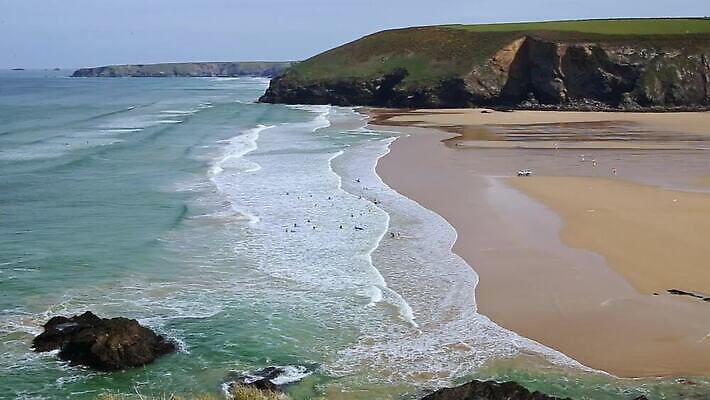 영어 유럽 모래 파도 바다 컬러 여행 자연 휴가 영국 잉글랜드 안테나 사람 사람없음 야외 물 모래사장 맑음 만 서핑 북쪽 서퍼 대서양 항공촬영 왕국 콘월 타임랩스 MOV 해외동영상 클립영상 자연요소 문자 나라 뷰포인트 통신 날씨 운동선수 촬영기법 수상스포츠 방향 생태계 동영상 파일형식