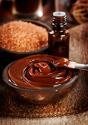 포토 JPG 해외이미지 얼굴 신체 불 휴식 건강 가면 사람없음 치료 세트 수건 약 갈색 상점 초콜릿 스파 어둠 화장품 우유 마사지 붓 뜨거움 액체 고급 소중 허브 피부 오브젝트 피부관리 휴양지 향기 아로마 소금 비누 점토 아로마테라피 테라피 돌봄 해외202004 해외포토 자연요소 식물 컬러 컨셉 의학 모션 디저트 유제품 신체부위 위생용품 뷰티 장소 냄새 파일형식