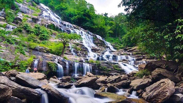 계절 공원 아시아 여행 모션 태국 자연 산 국립공원 풍경 경사 사람없음 초록색 물 강 동남아시아 봄 폭포 촉촉함 흐름 가을 바위 신선 개울 숲 큼 부드러움 느림 내추럴 랜드마크 오존 MP4 해외동영상 슬로모션 클립영상 자연요소 공공시설 나라 컬러 컨셉 촬영기법 젖음 돌_바위 감각 크기 생태계 동영상 파일형식