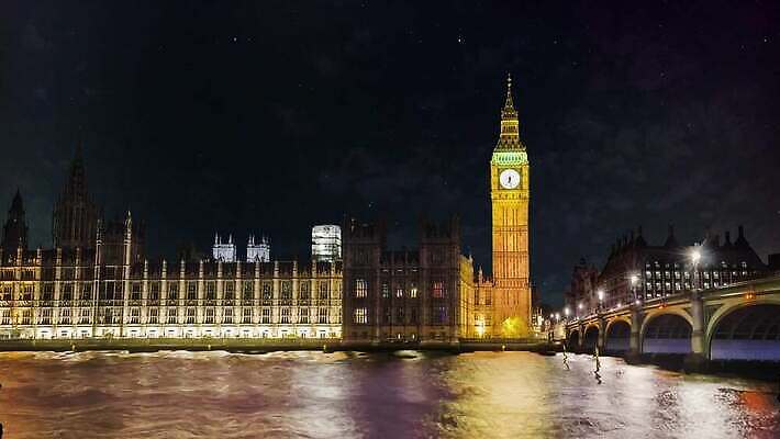 전통 영어 외관 유럽 문화 시계 여행 백그라운드 거실 건축양식 영국 잉글랜드 주택 사람없음 건물 강 도시풍경 탑 궁전 도시 시간 역사 야간 저녁 큼 런던 빛망울 국회 고딕 랜드마크 수도권 왕국 전국 정부 정치 템스강 4K 타임랩스 MP4 해외동영상 클립영상 자연요소 문자 건축물 건축 나라 고건축 촬영기법 풍경 빛 크기 지역 동영상 파일형식