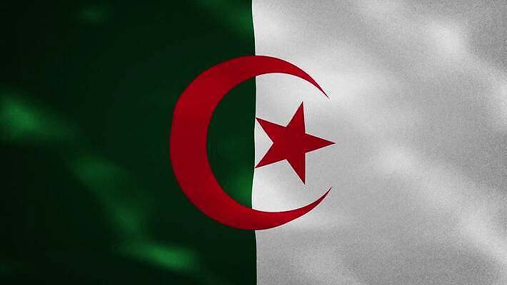 디자인 여행 백그라운드 이동 모션 날리기 바람 사랑 사람없음 빛 자유 깃발 직물 우승 만화 심볼 디지털합성 사인 질감 순환 애니메이션 애국심 알제리 엘리먼트 필승 4K MOV 해외동영상 클립영상 자연요소 감정 컨셉 아프리카 날씨 최고 동영상 파일형식