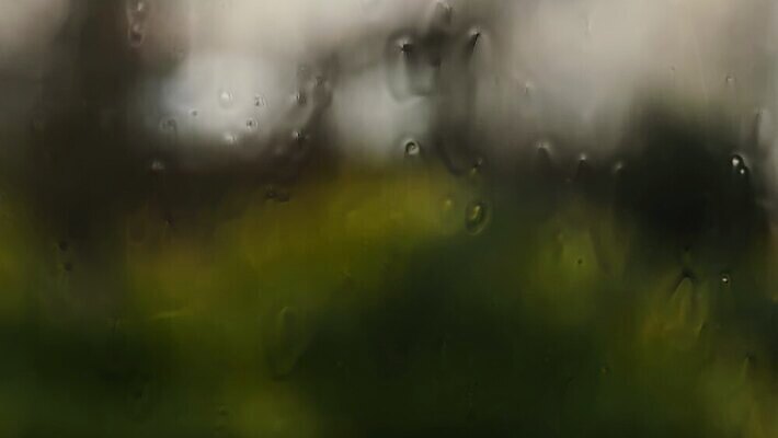 계절 물결 백그라운드 창문 자연 유리 벽지 하늘 표면 바람 날씨 영국 잉글랜드 실내 사람없음 야외 물 환경 젖음 가을 물방울 액체 변화 닫기 떨어짐 빗방울 폭풍 지구온난화 내추럴 나쁜 블러 샤워실 4K 유체 MOV 해외동영상 슬로모션 클립영상 자연요소 유럽 컨셉 모션 재질 촬영기법 내부 비_날씨 생태계 동영상 기후변화 샤워시설 파일형식