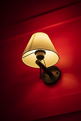 포토 JPG 벽 조명 실내 사람없음 빨간색 빛 분위기 국내포토 컬러 컨셉 내부 파일형식