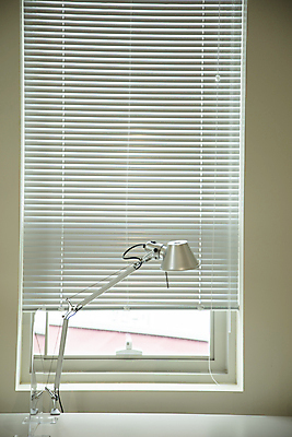 포토 JPG 창문 실내 사람없음 스탠드 블라인드 국내포토 조명 내부 커튼 파일형식