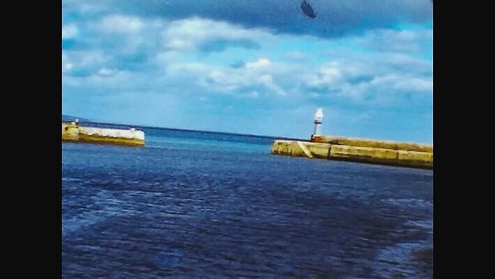 외관 바다 여행 백그라운드 자연 하늘 잉글랜드 사람없음 야외 초록색 물 파란색 빛 태양 일몰 수확 골동품 거친 역사 클래식 땅 필름 영화 향수 문서 복고 영사기 동영상 종료 구식 보관소 아마추어 옛날 콘월 4K MOV 해외동영상 클립영상 자연요소 컬러 컨셉 농업 문화예술 영국 노을 화장품 저장 생태계 파일형식