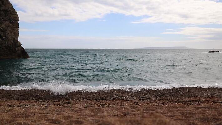 모자 유럽 선 바다 섬 여행 백그라운드 자연 하늘 휴가 영국 잉글랜드 파노라마 사람 풍경 사람없음 야외 초록색 물 도시풍경 항구 역사 언덕 장면 지역 포트 동영상 랜드마크 수평선 MOV 해외동영상 클립영상 자연요소 잡화 나라 컬러 교통시설 촬영기법 도시 생태계 파일형식