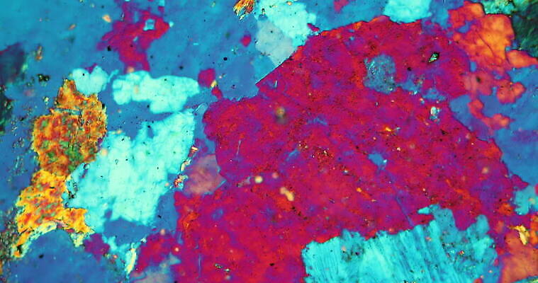 컬러 과학 현미경 사람없음 파란색 빛 컬러풀 갈색 확대 제비꽃 지역 암초 지질학 화강암 4K 현미경관찰 MOV 해외동영상 클립영상 교육 꽃 실험기구 암석 관찰 동영상 파일형식