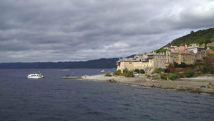 전통 기독교 종교 문화 바다 여행 건축양식 자연 산 파노라마 사람없음 건물 교회 영혼 역사 재산 성자 승려 지중해 그리스 신성 수도원 그리스인 랜드마크 마케도니아 수녀원 옛날 4K MOV 해외동영상 클립영상 서양인 건축물 건축 유럽 종교건축 촬영기법 금융 성직자 생태계 동영상 파일형식 남유럽