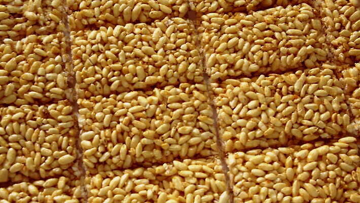 산업 선 백그라운드 비즈니스 포장 공장 밥 디저트 사탕 옥수수 사람없음 과자 기계 장비 트럭 벨트 업무 닫기 달콤 맛 제조 상품 낟알 극장 패키지 짐싸기 방법 자동 자동화 컨베어밸트 해로움 4K MOV 해외동영상 클립영상 잡화 음식 컨셉 공업 모션 자동차 곡류 작업 동영상 파일형식