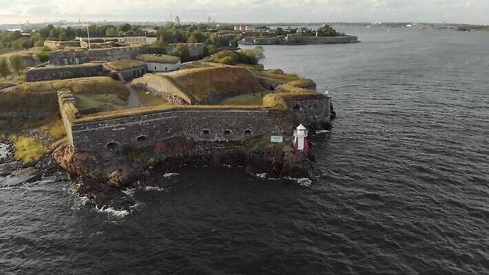 호수 파도 바다 섬 여행 건축양식 자연 하늘 안테나 핀란드 사람없음 물 파란색 강 항구 만 역사 재산 대포 내추럴 다도해 드론 조감도 헬싱키 4K MOV 해외동영상 클립영상 자연요소 건축 무기 컬러 통신 교통시설 북유럽 금융 생태계 동영상 파일형식