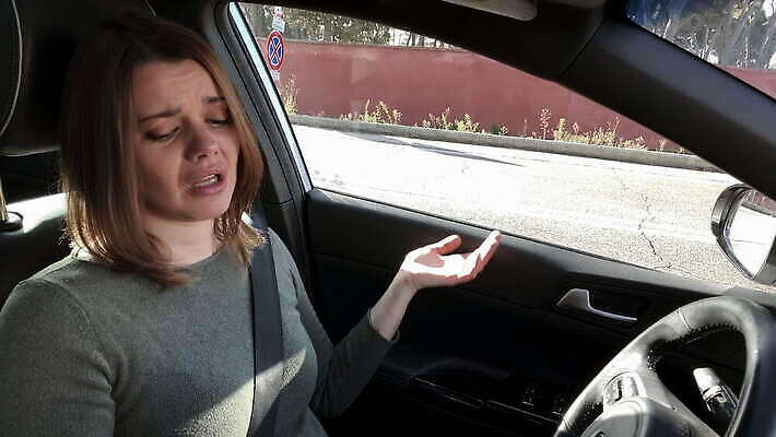 여자 감정 도로 얼굴 자동차 스트레스 한명 사람 외침 운전 분노 짜증 표현 업무 폭력 운전사 좌절 사건 공격적 비명 자동 통근 4K MOV 해외동영상 클립영상 직업 1 길 육상교통 컨셉 교통시설 모션 신체부위 소리 작업 사회이슈 출근 동영상 파일형식