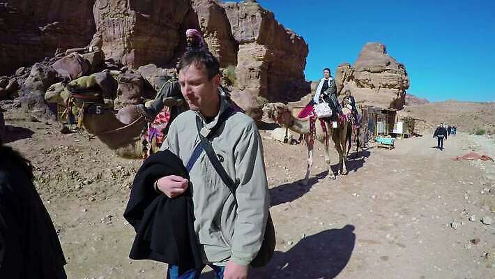 동물 지구 모래 벽 여행 백그라운드 건축양식 교통시설 하늘 건물 여행객 문 마을 골짜기 궁전 죽음 무덤 기둥 도시 사찰 역사 재산 중앙 승차 신비 폐허 낙타 신성 아라비아 방문 수도원 동쪽 천연기념물 7 고고학 아랍어 예루살렘 요르단 이스라엘 4K MP4 해외동영상 클립영상 건축물 교육 건축 교통 컨셉 고건축 중동 포유류 종교건축 모션 자연 사람 금융 숫자 방향 시설 동영상 서아시아 파일형식