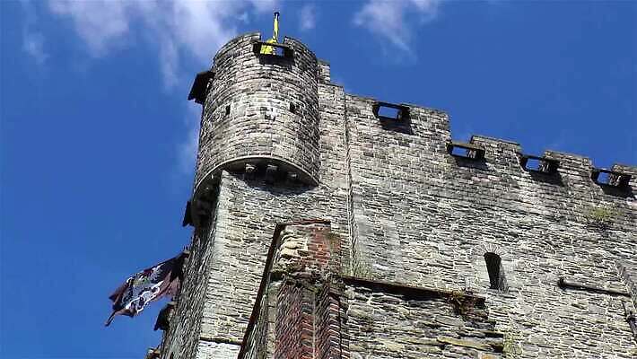 여행 건축양식 사람없음 탑 바위 깃발 성 방어 중세 역사 닫기 묘사 벨기에 고딕 랜드마크 MP4 해외동영상 클립영상 건축물 건축 모션 어류 돌_바위 동영상 서유럽 파일형식