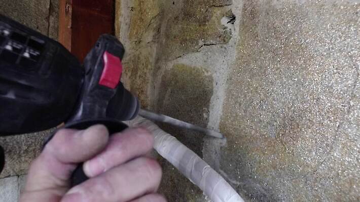 산업 벽 백그라운드 주택 손잡이 금속 힘 기계 장비 회색 바위 기구 공구 업무 구멍 수리 무선 오브젝트 속도 질감 회전 무거움 토막 송곳 조작 콘크리트 하드웨어 4K MP4 해외동영상 클립영상 컬러 재질 건물 컴퓨터 돌_바위 도구 작업 무게 동영상 파일형식