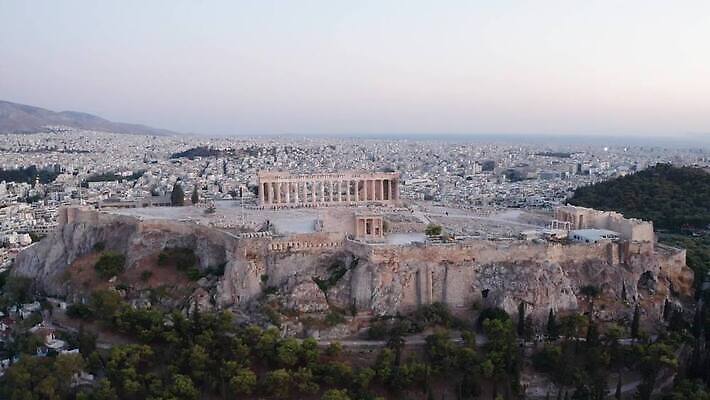 유럽 섬 여행 건축양식 휴가 사람없음 건물 교회 여행객 마을 일몰 도시 역사 지중해 그리스 폐허 아테네 타운 그리스인 파르테논신전 천연기념물 드론 랜드마크 수도권 아크로폴리스 MOV 해외동영상 클립영상 서양인 건축물 건축 나라 바다 종교건축 신전 사람 노을 지역 동영상 파일형식