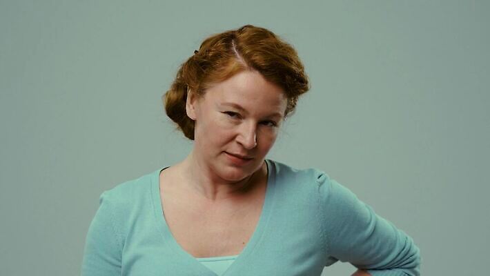 직업 캐릭터 1 응시 여자 감정 얼굴 생각 성공 한명 미소 사람 성인 분노 표현 유머 찡그림 변화 치아 개성 나쁜 고립 심각 시리즈 표현성 4K MP4 해외동영상 클립영상 시선 컨셉 표정 신체부위 소화기관 동영상 파일형식