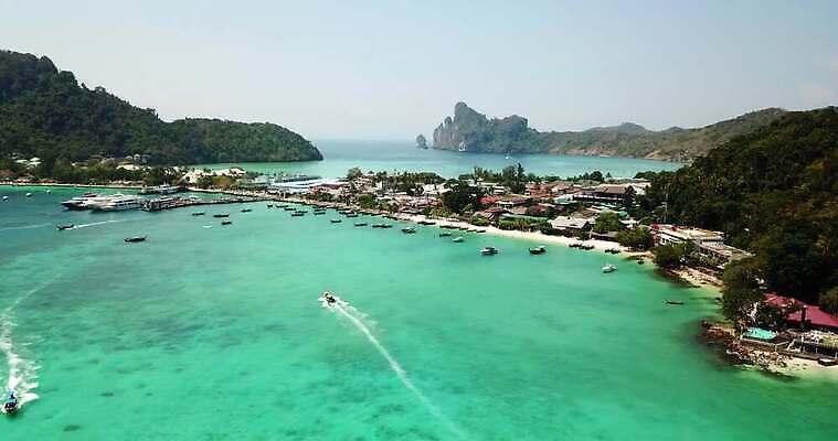 나무 아시아 모래 파도 바다 컬러 섬 여행 요트 태국 자연 하늘 휴가 열대 산 안테나 사람없음 초록색 물 파란색 야자수 만 보트 산호 언덕 마야 항공촬영 드론 터키석 파라다이스 푸켓 그리너리 4K MP4 해외동영상 클립영상 자연요소 식물 나라 뷰포인트 배_교통 통신 자포동물 보석 생태계 마야문명 동영상 파일형식 트랜드컬러