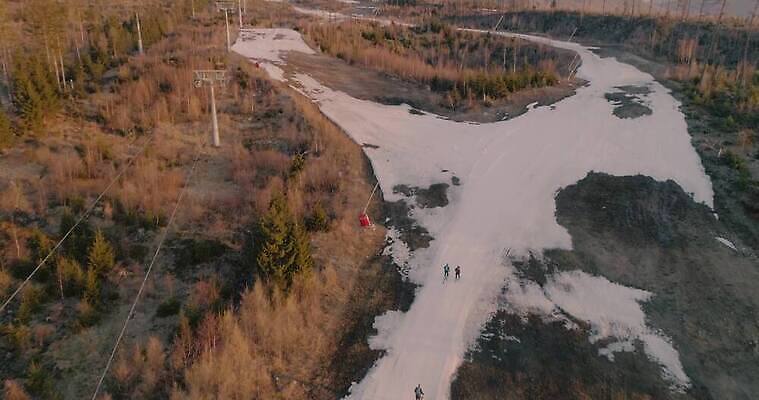 공원 유럽 호수 여행 백그라운드 자연 하늘 산 안테나 사람없음 야외 햇빛 계곡 정상 숲 언덕 휴양지 드론 슬로바키아 절정 4K MP4 해외동영상 클립영상 공공시설 나라 통신 태양 장소 생태계 동영상 파일형식