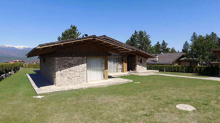 디자인 외관 건축양식 가족 하늘 부동산 새로움 주택 사람없음 건물 세일 문 차도 재산 고급 큼 땅 시설 투자 리빙 이웃 주인 대출 교외 벤쿠버 진짜 차고 4K MOV 해외동영상 클립영상 건축물 건축 도로 컨셉 비즈니스 관계 금융 크기 동영상 파일형식