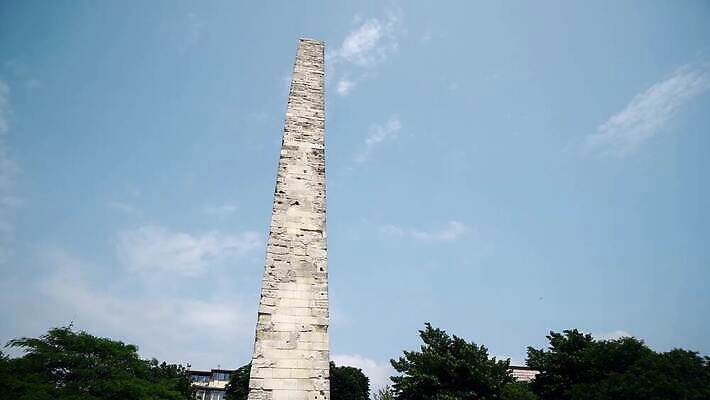 여행 백그라운드 건축양식 이스탄불 미술 사람없음 건물 파란색 골동품 기둥 도시 역사 심볼 정사각형 칠면조 천연기념물 고고학 랜드마크 비잔틴 옛날 오벨리스크 콘스탄티노플 4K MP4 해외동영상 클립영상 도형 건축물 교육 건축 컬러 조류 문화예술 동영상 제국 파일형식 튀르키예 동물 아시아 나라