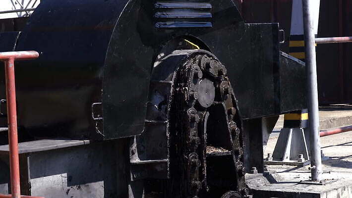 산업 여행 교통시설 사람없음 야외 강 힘 도시 큼 크루즈 댐 포르투갈 회전 잠금 대문 수로 운하 기어 도루강 뱃놀이 콘크리트 힘찬 4K MOV 해외동영상 클립영상 공공시설 유럽 교통 컨셉 배_교통 문 전통놀이 크기 시설 보안 동영상 파일형식