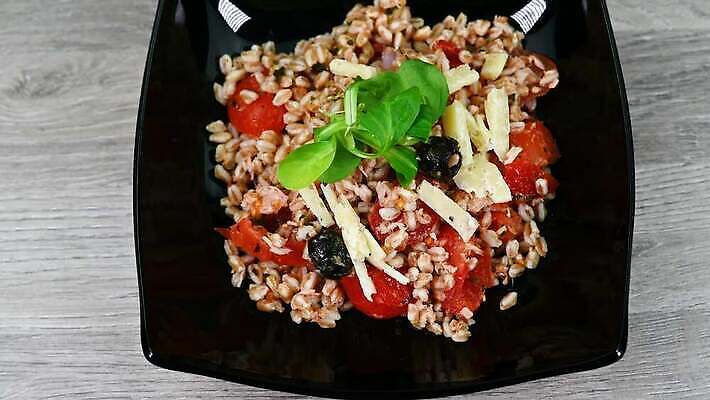 접시 알파벳 음식 백그라운드 포크 다이어트 토마토 채소 학교 놀이 밥 건강 어류 요리 사람없음 목재 빨간색 단어 장난감 식사 당근 샐러드 신선 편지 참치 먹기 읽기 해산물 준비 날것 보리 점심식사 맞춤법 채식주의자 혼란 벡터 4K MP4 해외동영상 클립영상 나무 문자 식기 영어 교육 컬러 컨셉 재료 모션 곡류 뿌리채소 한글 수중동물 채식 동영상 파일형식