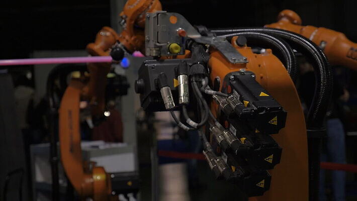 산업 과학 비즈니스 통신 공장 미래 아이디어 사람없음 빛 학습 컴퓨터 장난감 기계 장비 에너지 공구 발표 플라스틱 통제 전시회 스마트 로봇 싸움 러시아 전자 쇼 멀리 모스크바 셀프 엑스포 엘리먼트 자동 자동화 제어 지능 철강 MOV 해외동영상 클립영상 교육 유럽 컨셉 공업 모션 재질 전자제품 전시 도구 동영상 파일형식